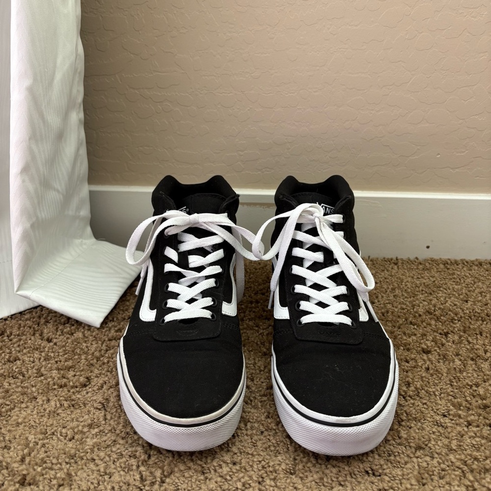 Vans Ward Hi Women's Shoes